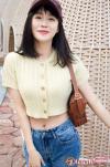 王智分享最新私服造型 露小蠻腰很有春天的感覺