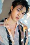 贊多亮相《智族GQ》年度人物盛典 上天入海盡展“瘋”姿 (7)