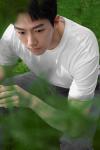 朱軒熠夏日清新寫真釋出 活力沁爽彰顯輕熟男魅力